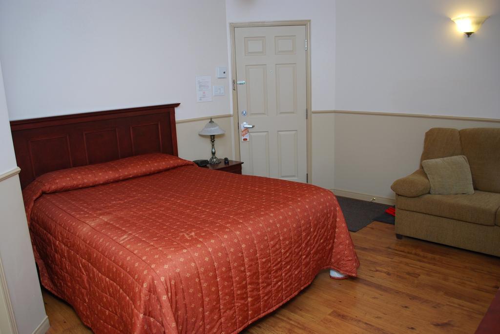 Inn De L'eveche 3*