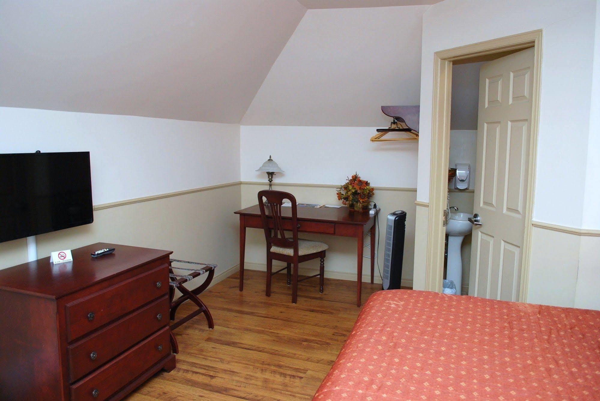Inn De L'eveche 3*