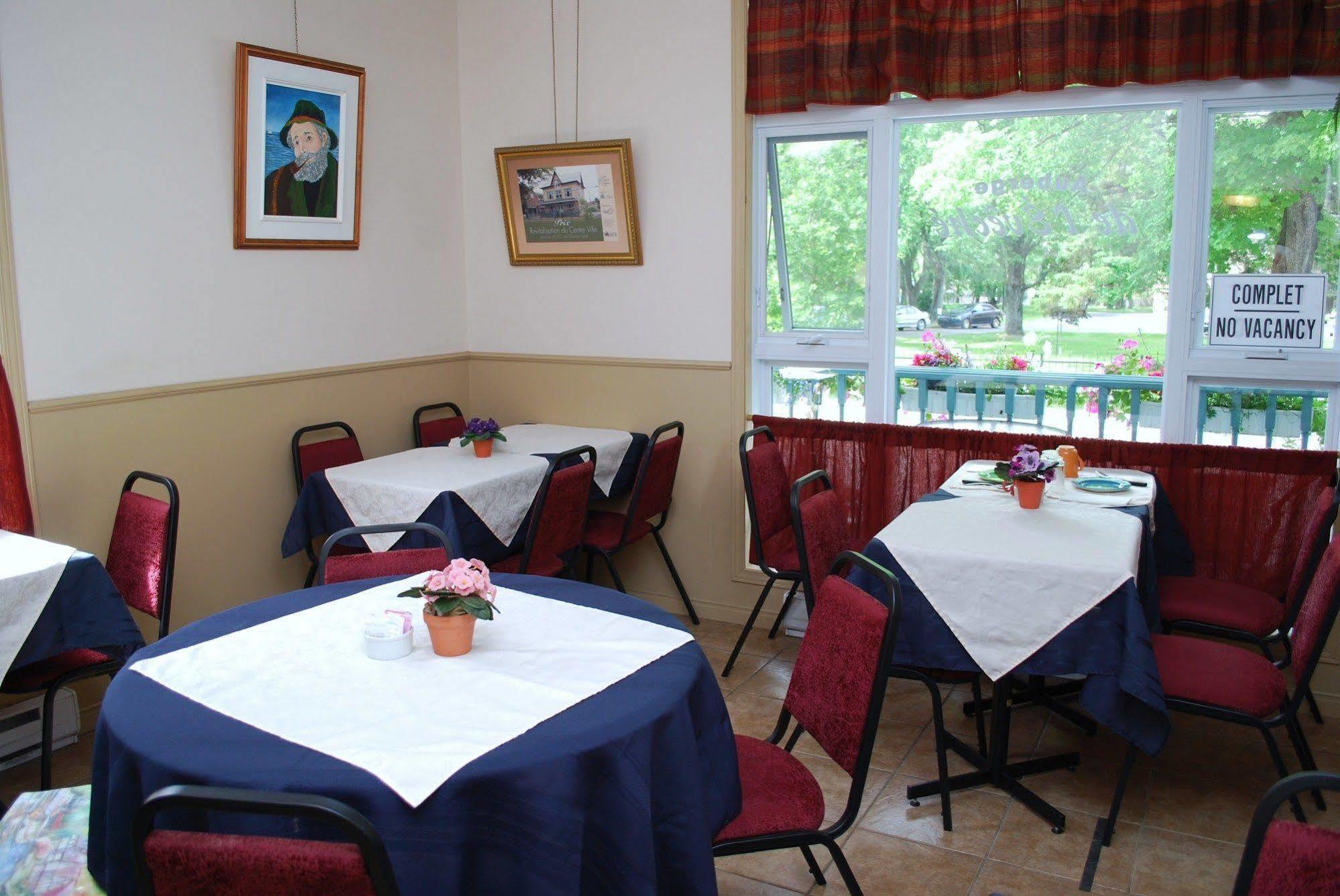 De L'eveche Inn